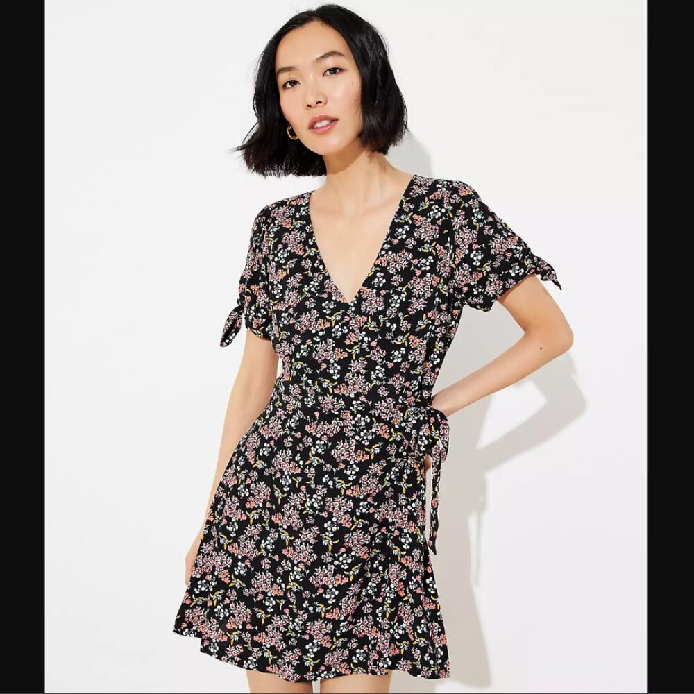 Loft Wrap Style Romper | 6 | Floral Wrap Skirt Short Sleeves V Neck NWT